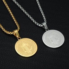 Wholesale Stainless Steel Small Round Brand Necklaces