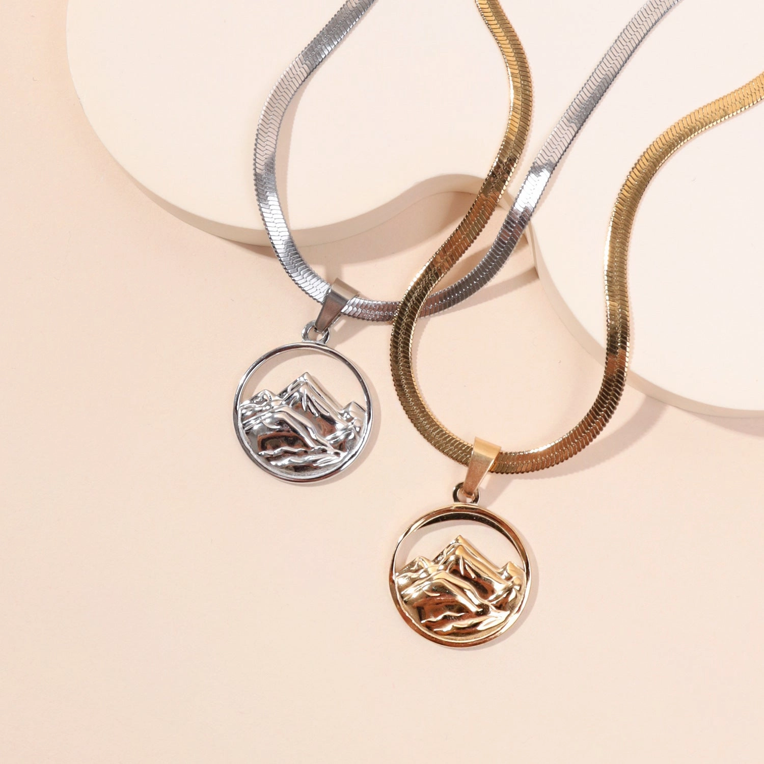 Wholesale Stainless Steel Snow Mountain Pendant Necklace