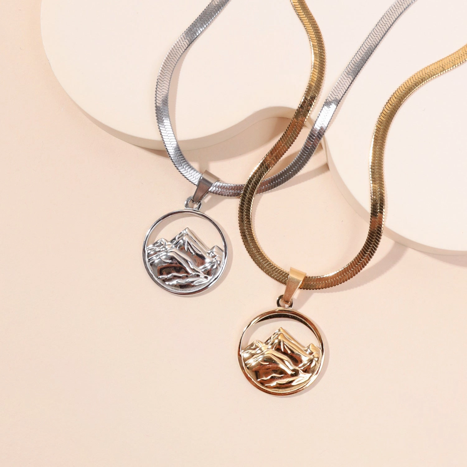 Wholesale Stainless Steel Snow Mountain Pendant Necklace