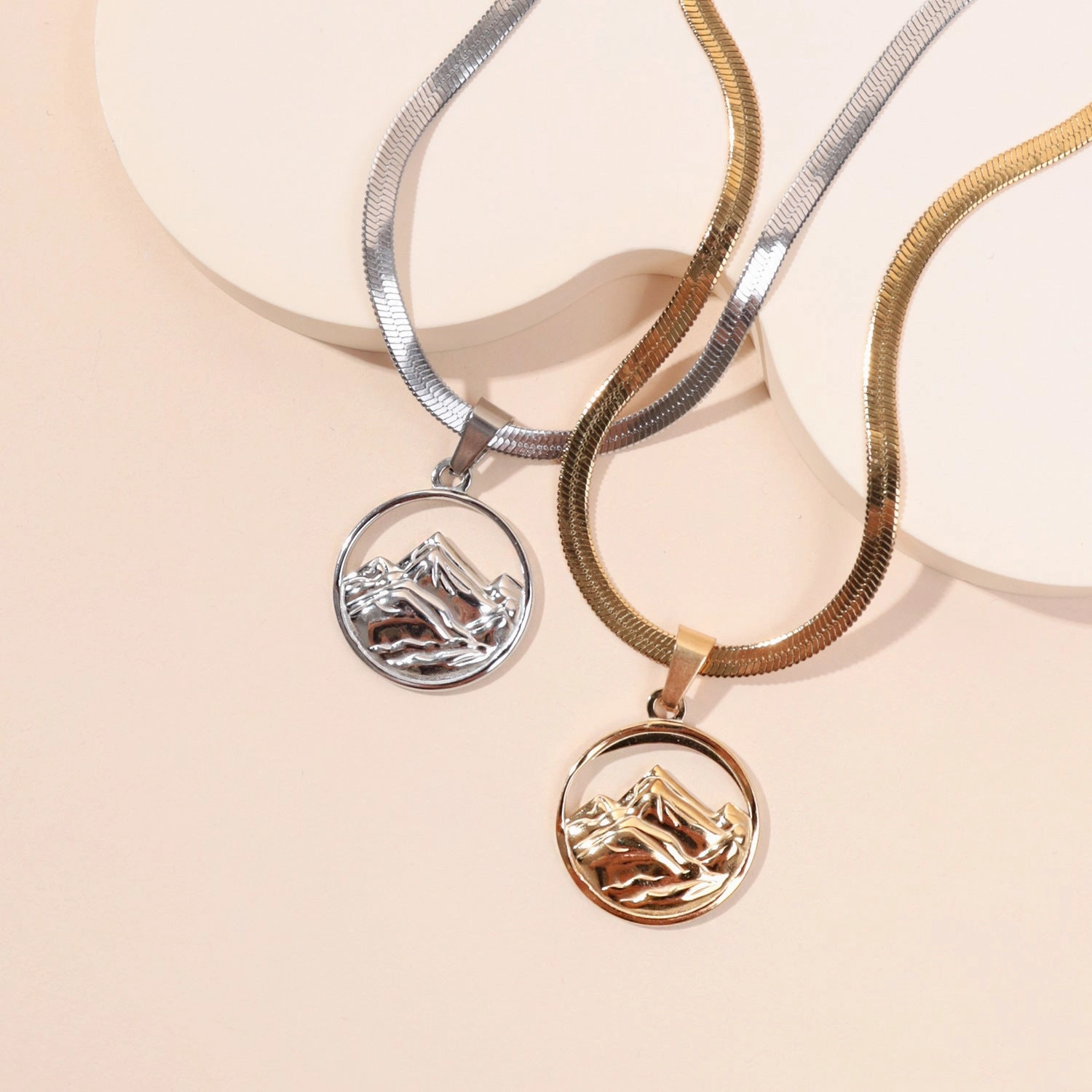 Wholesale Stainless Steel Snow Mountain Pendant Necklace
