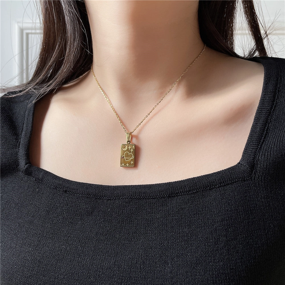 Wholesale Stainless Steel Tarot Engraved Pendant Necklace