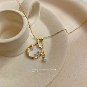 Wholesale Star Micro Paved Pendant Pearl Clavicle Titanium Steel Necklaces