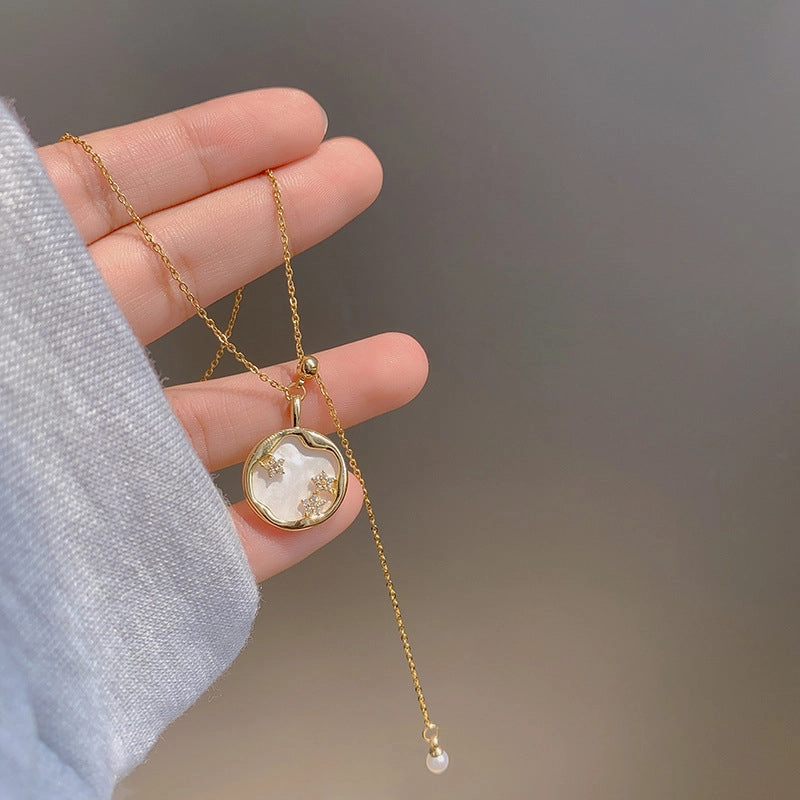 Wholesale Star Micro Paved Pendant Pearl Clavicle Titanium Steel Necklaces