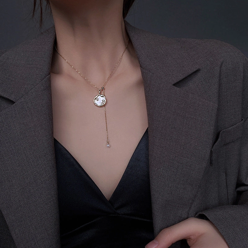 Wholesale Star Micro Paved Pendant Pearl Clavicle Titanium Steel Necklaces