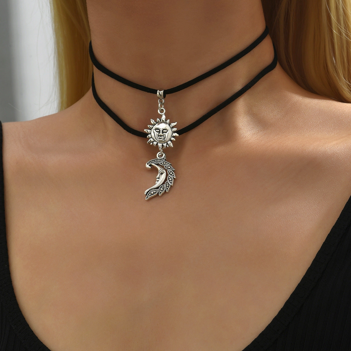 Wholesale Sun Moon Pendant Alloy Necklace