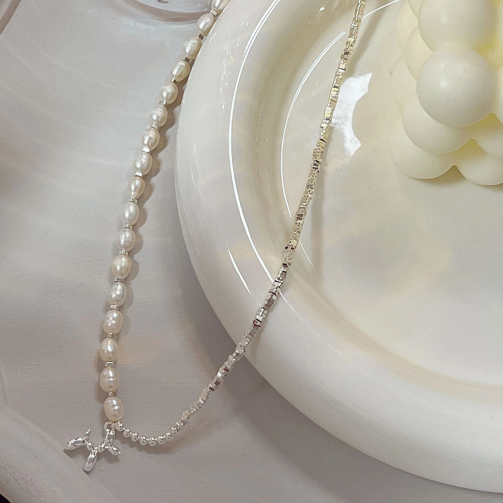 Wholesale Sweet Balloon Dog Pearl Metal Bracelet