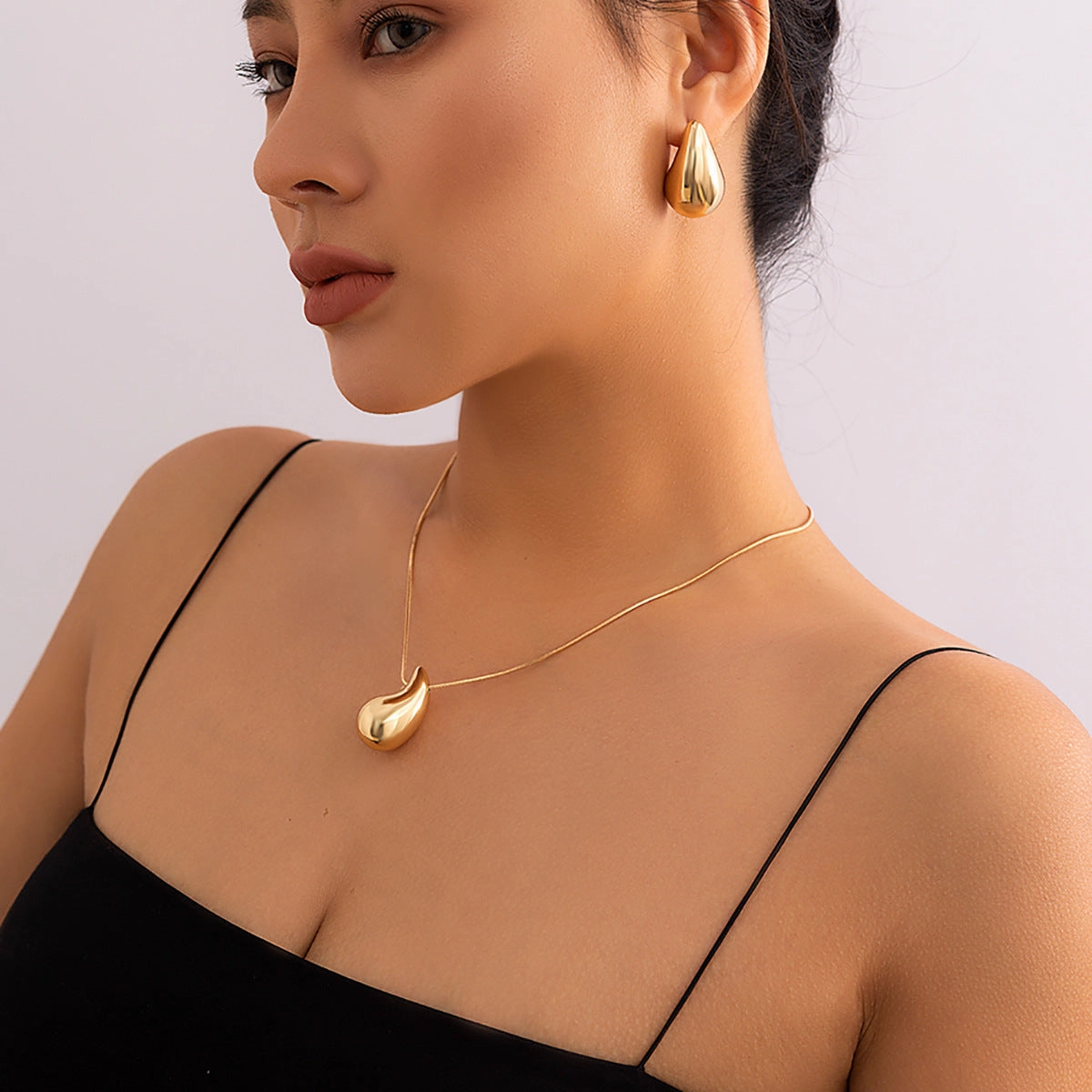 Wholesale Teardrop Comma Metal Accessories