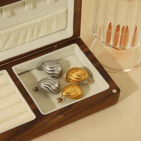 Wholesale Threaded 18k Gold Stainless Steel Stud Earrings
