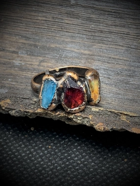 Wholesale Three natural stone raw stone bronze ring (stones arranged randomly)