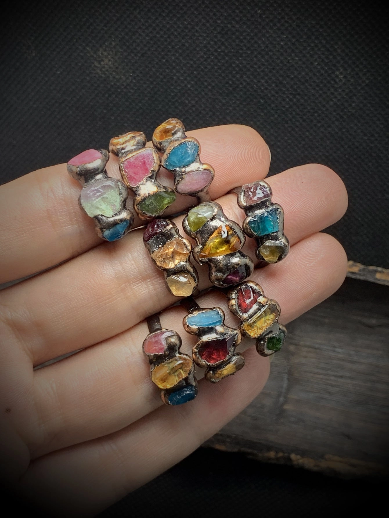 Wholesale Three natural stone raw stone bronze ring (stones arranged randomly)