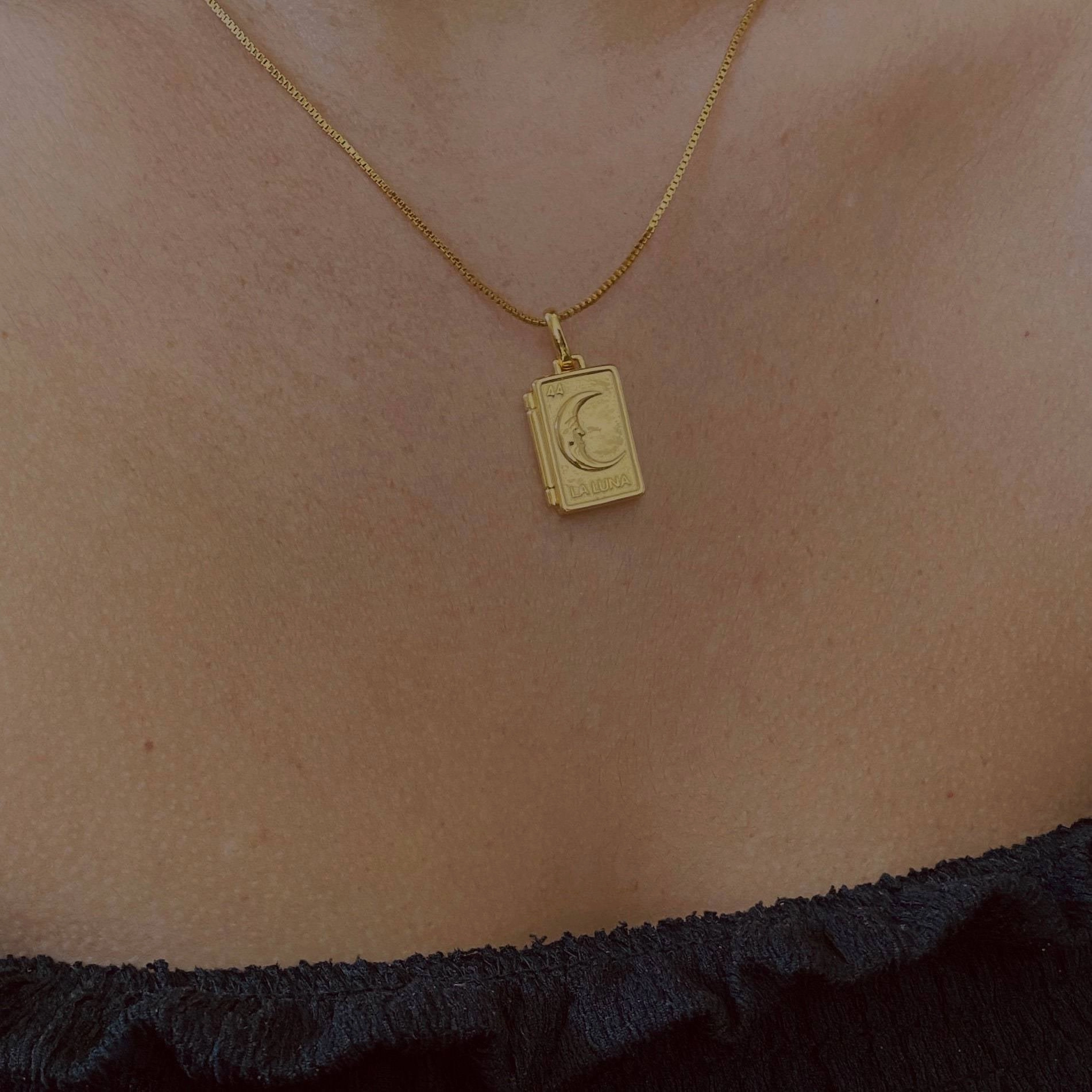 Wholesale Titanium Steel 14K Gold Moon Heart Album Photo Frame Necklace