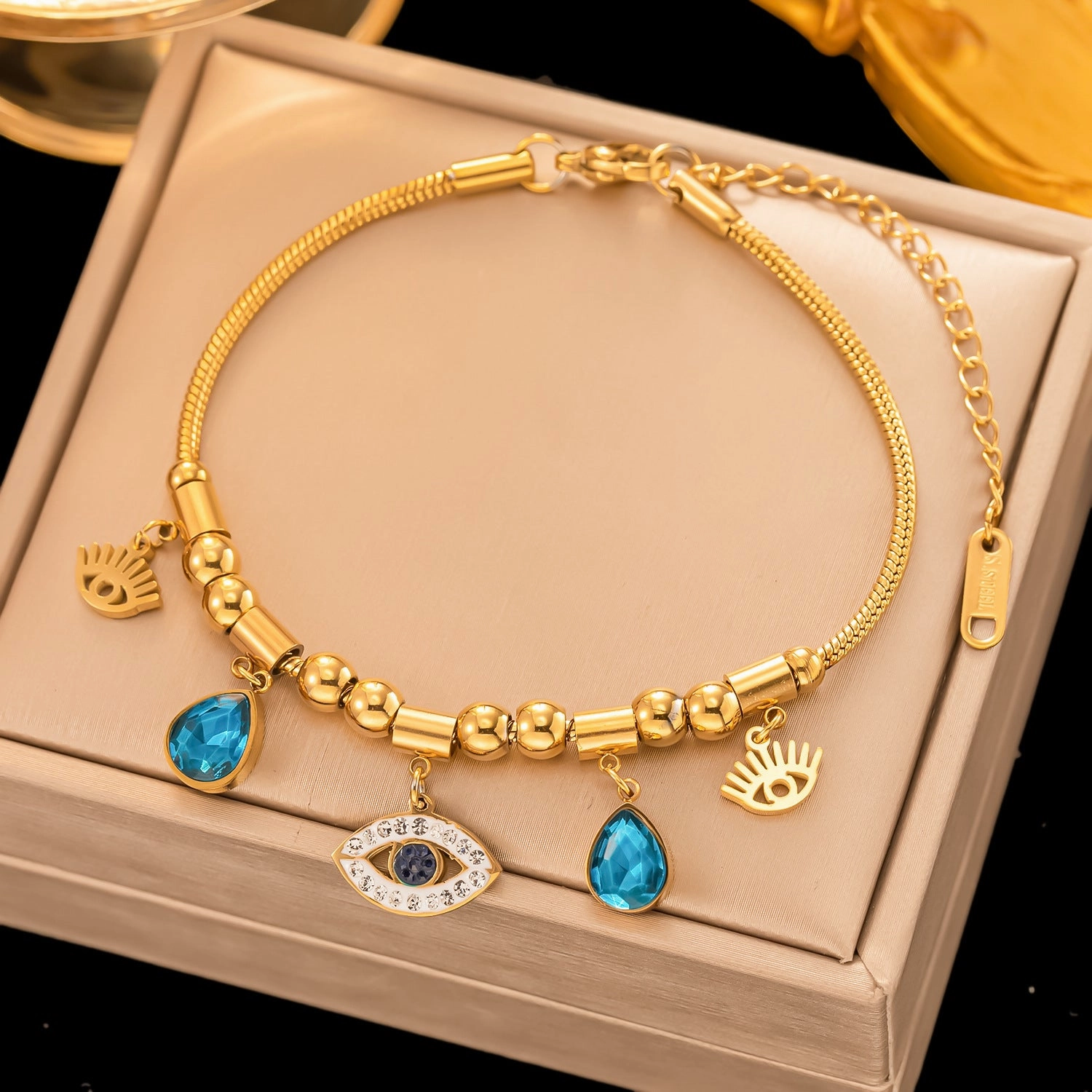 Wholesale Titanium Steel 18K Gilded Roman Pinestone Pendant Necklace