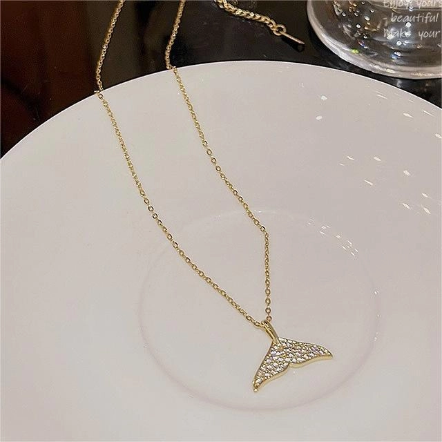 Wholesale Titanium Steel 18k Rose Gold Full Diamond Fishtail Necklace