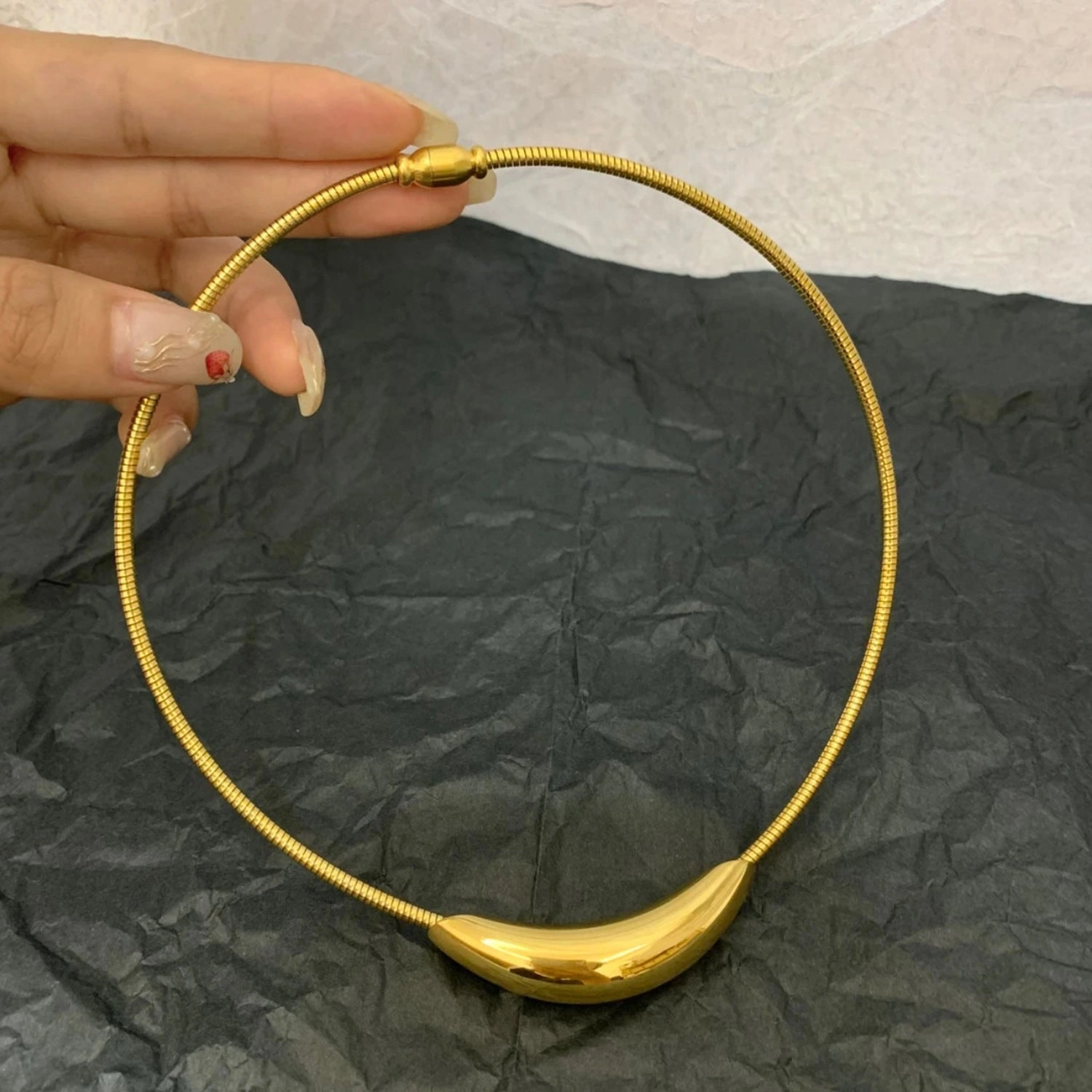 Wholesale Titanium Steel Curved Tube Necklace
