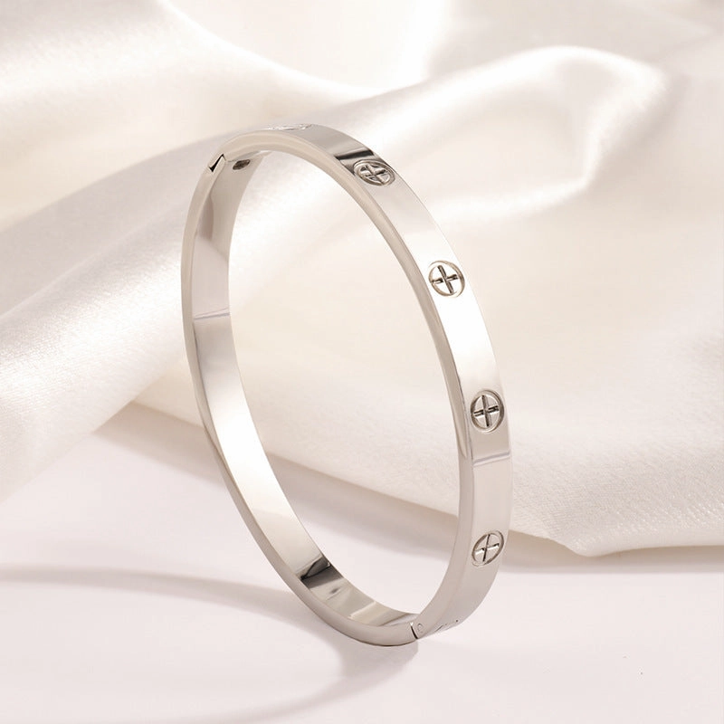 Wholesale Titanium Steel Fashion Stainless Steel Love Bracelet