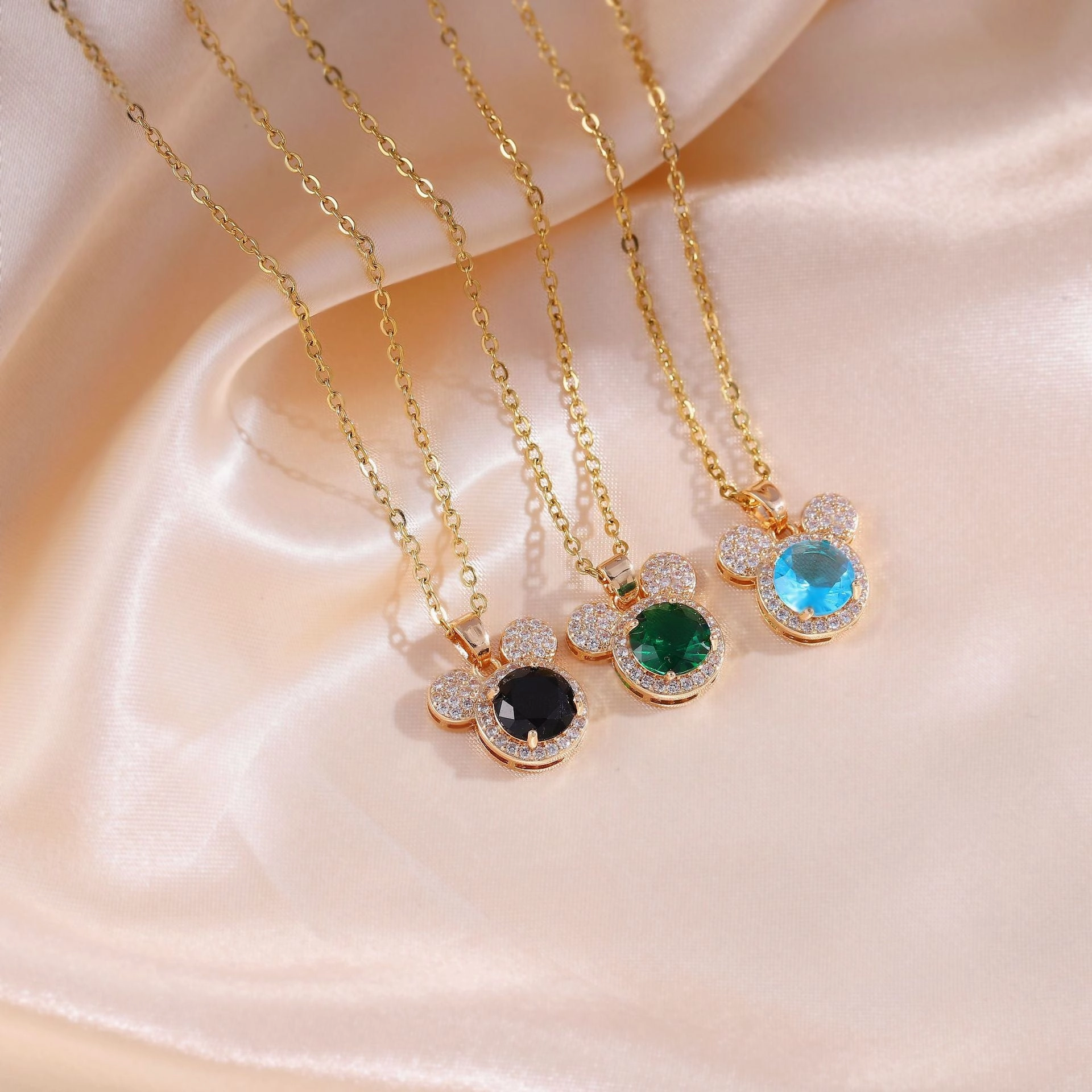 Wholesale Titanium Steel Full Diamond Cute Crystal Collarbone Necklace