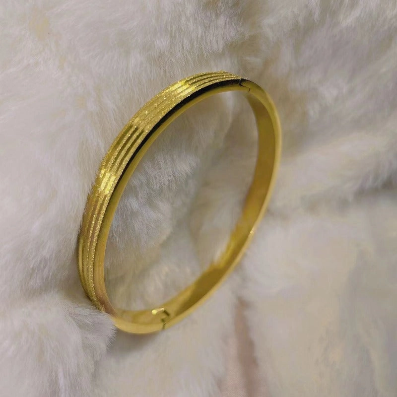 Wholesale titanium steel gold stripe bracelet