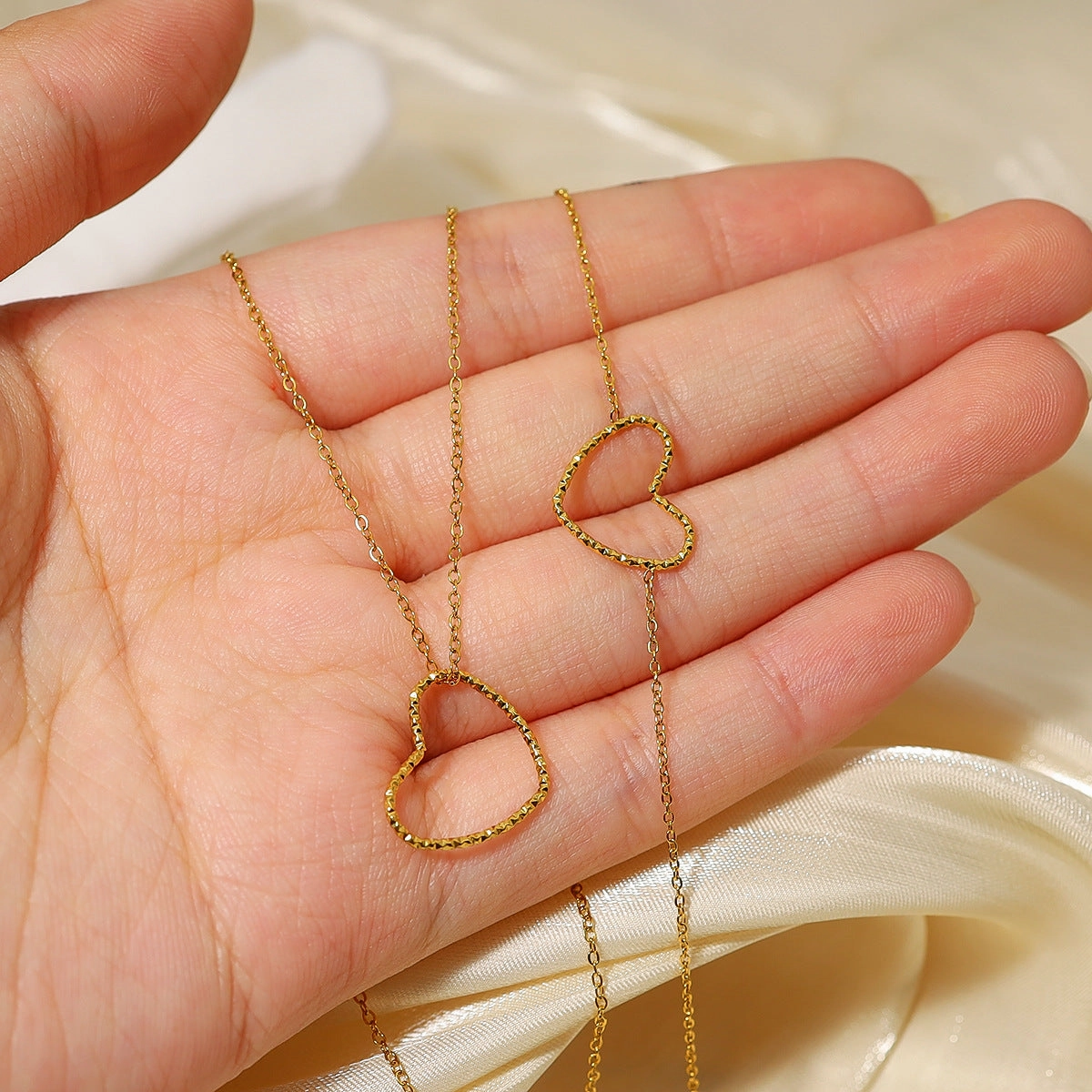 Wholesale Titanium Steel Love Necklace and Bracelet Combination