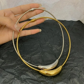 Wholesale Titanium Steel Metal Wind Curved Bend Necklace