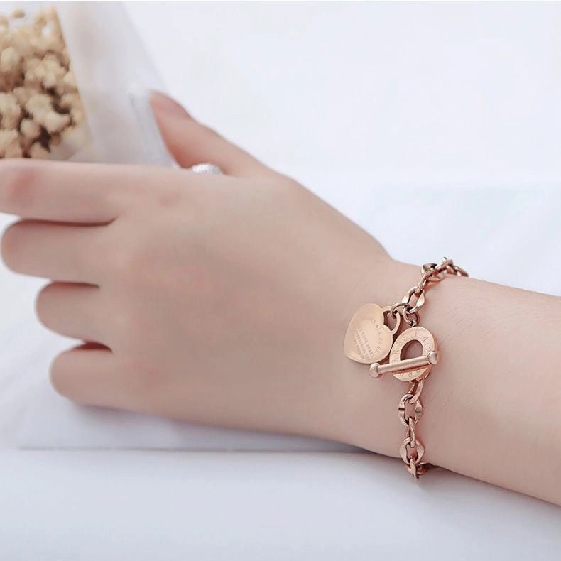 Wholesale Titanium Steel OT Buckle Love Stainless Steel Heart Bracelet