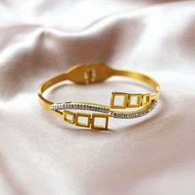 Wholesale Titanium Steel Plated 18K Gold Geometric Diamond Bracelet
