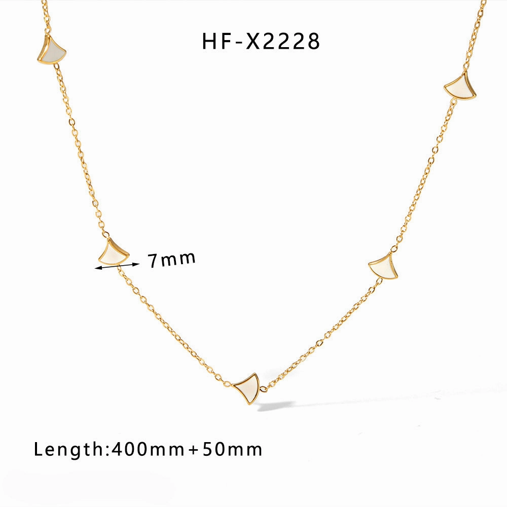 Wholesale Titanium Steel Plated 18K Gold Heart Shaped Pearl Shell Necklace