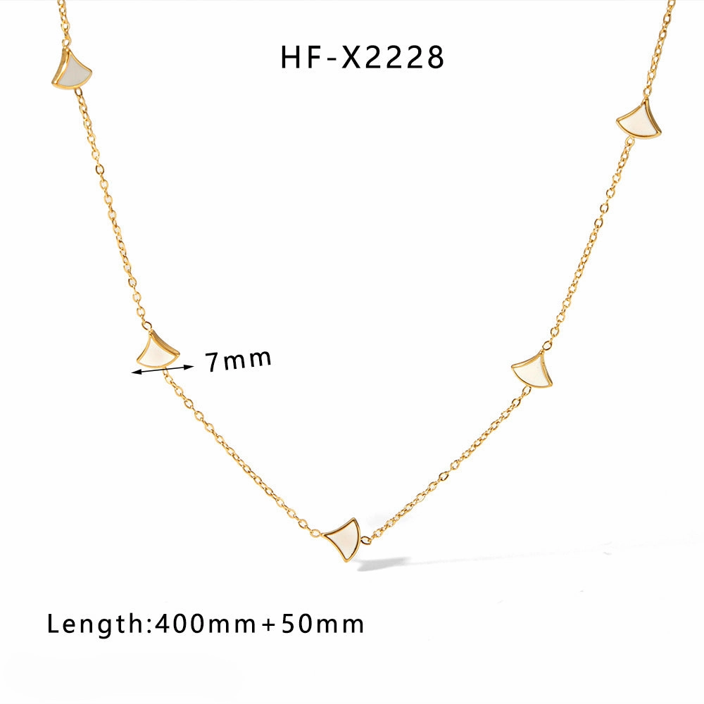 Wholesale Titanium Steel Plated 18K Gold Heart Shaped Pearl Shell Necklace