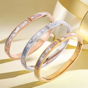 Wholesale Titanium Steel Rose Gold Inlaid Diamond Non Fading Bracelets
