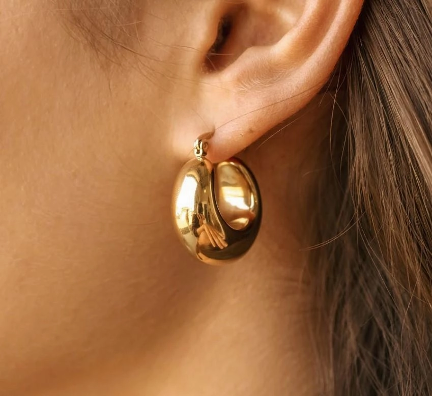 Wholesale Titanium Steel U-shaped Mirror Polished Exquisite Earrings