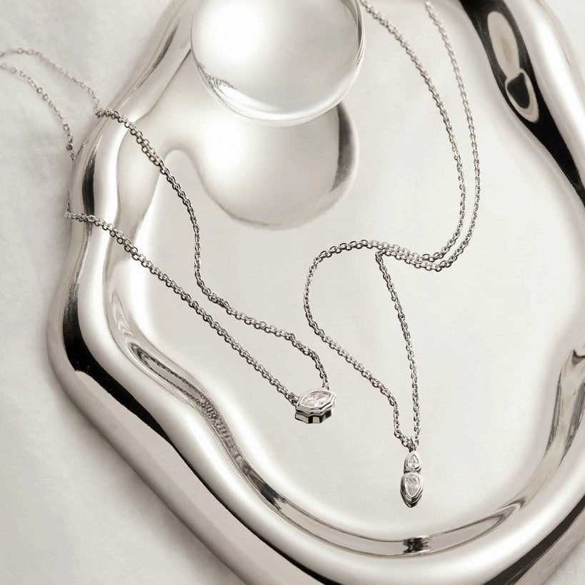 Wholesale Titanium Steel Zircon Oval Necklace