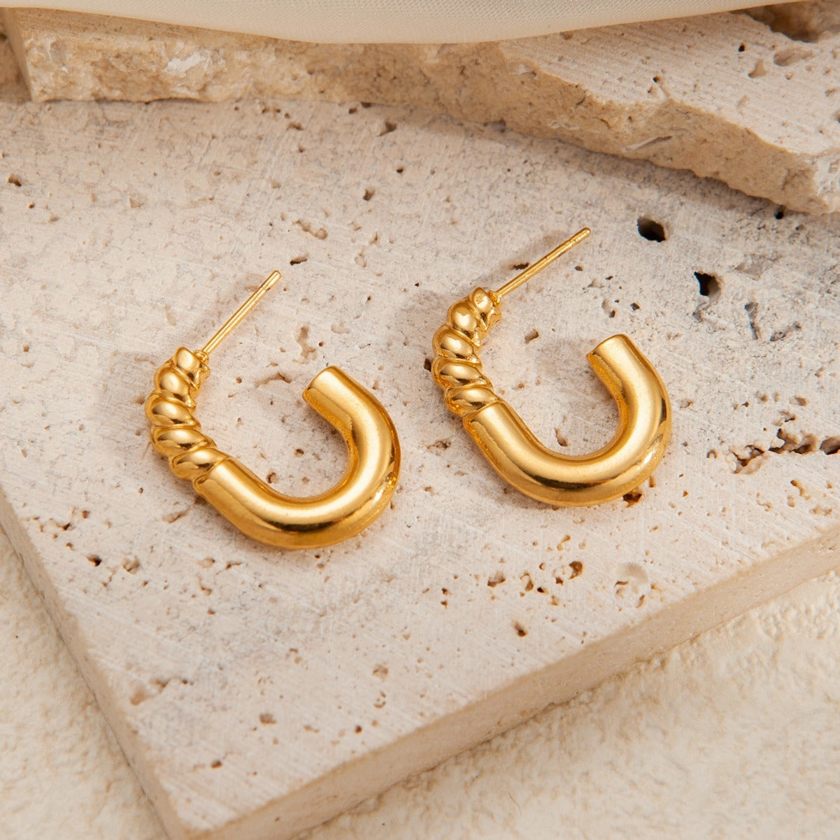 Wholesale Trendyy Metal Titanium Steel Geometric Glossy Retro Versatile Stainless Steel Earrings
