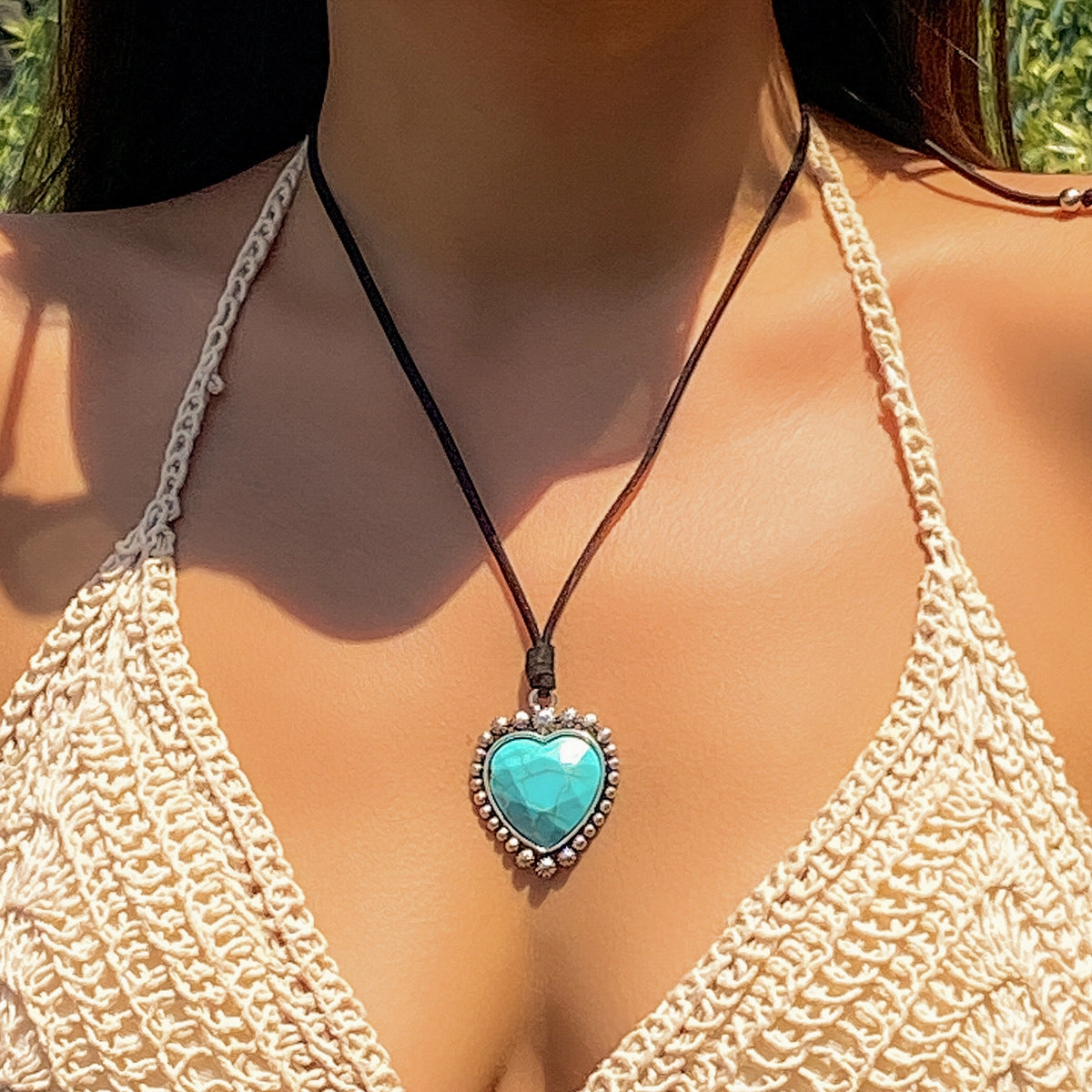 Wholesale Turquoise Love Pendant Adjustable Drawstring Collar