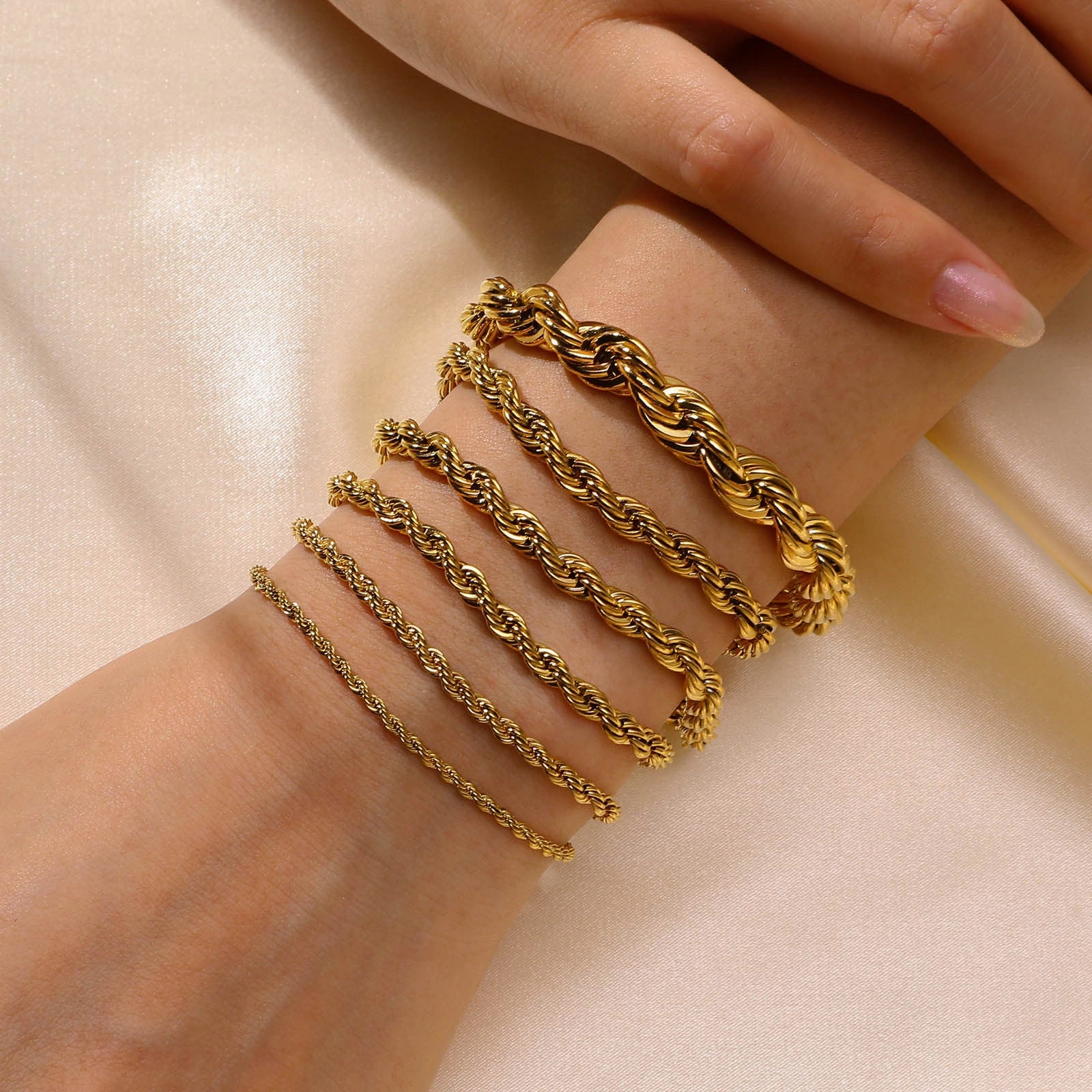 Wholesale Twist Gold Stainless Steel Bracelets