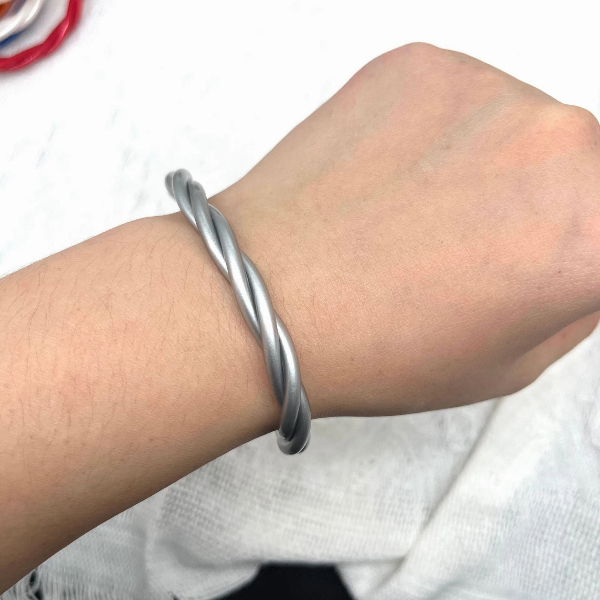 Wholesale Twisted Rope Design Silicone Bracelet