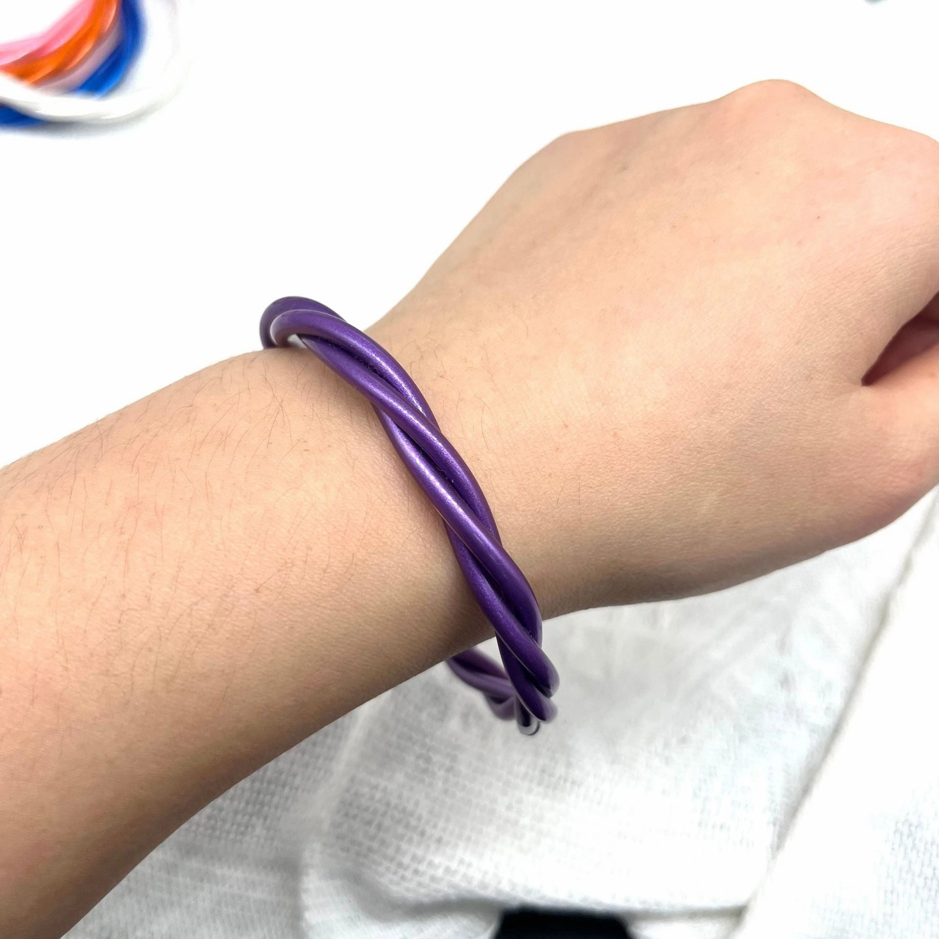 Wholesale Twisted Rope Design Silicone Bracelet