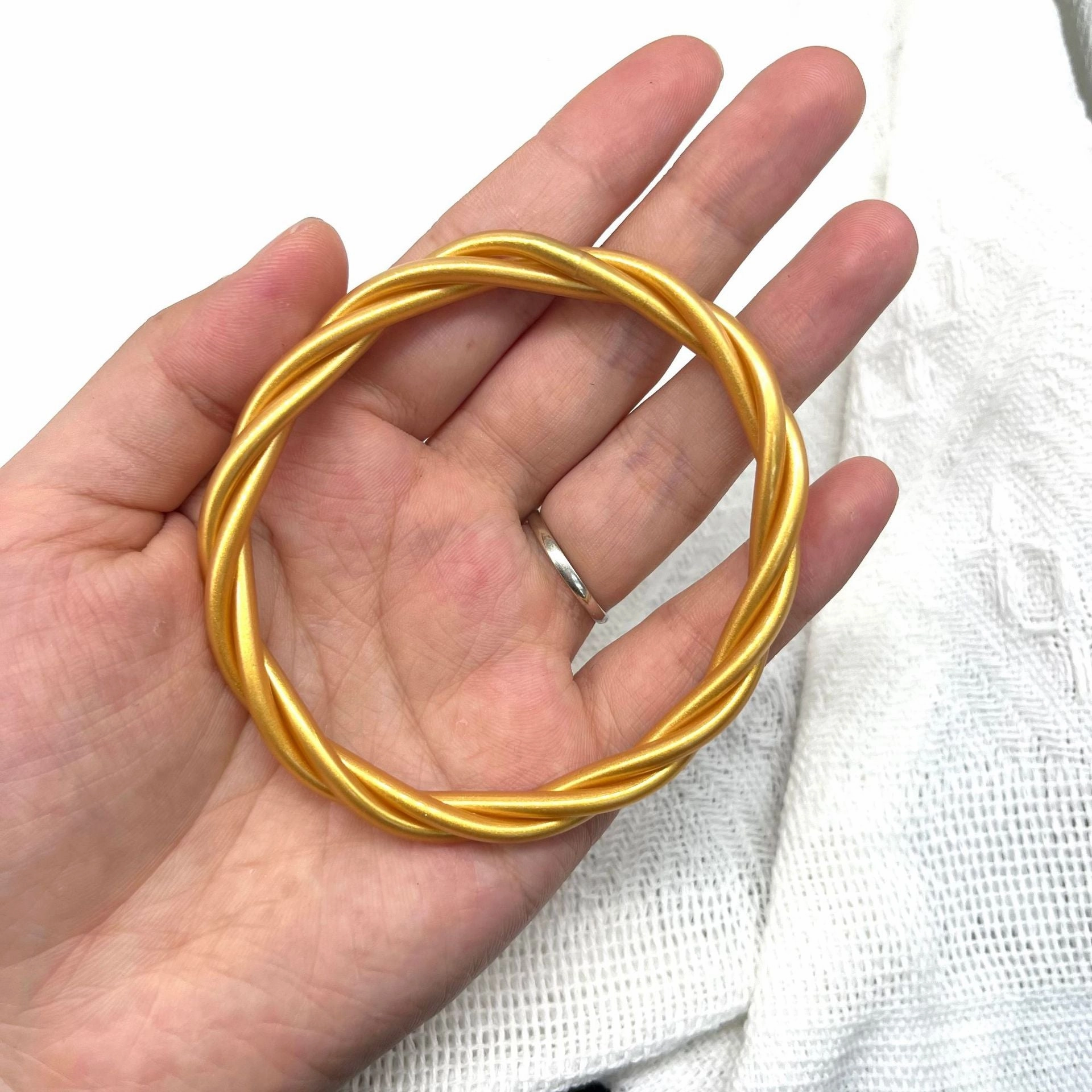 Wholesale Twisted Rope Design Silicone Bracelet