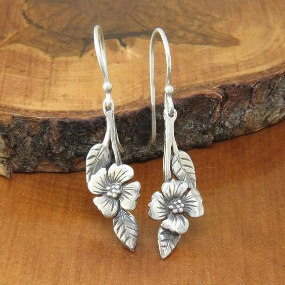 Wholesale Two-tone Rose Gold Flower Leaf Alloy Earrings