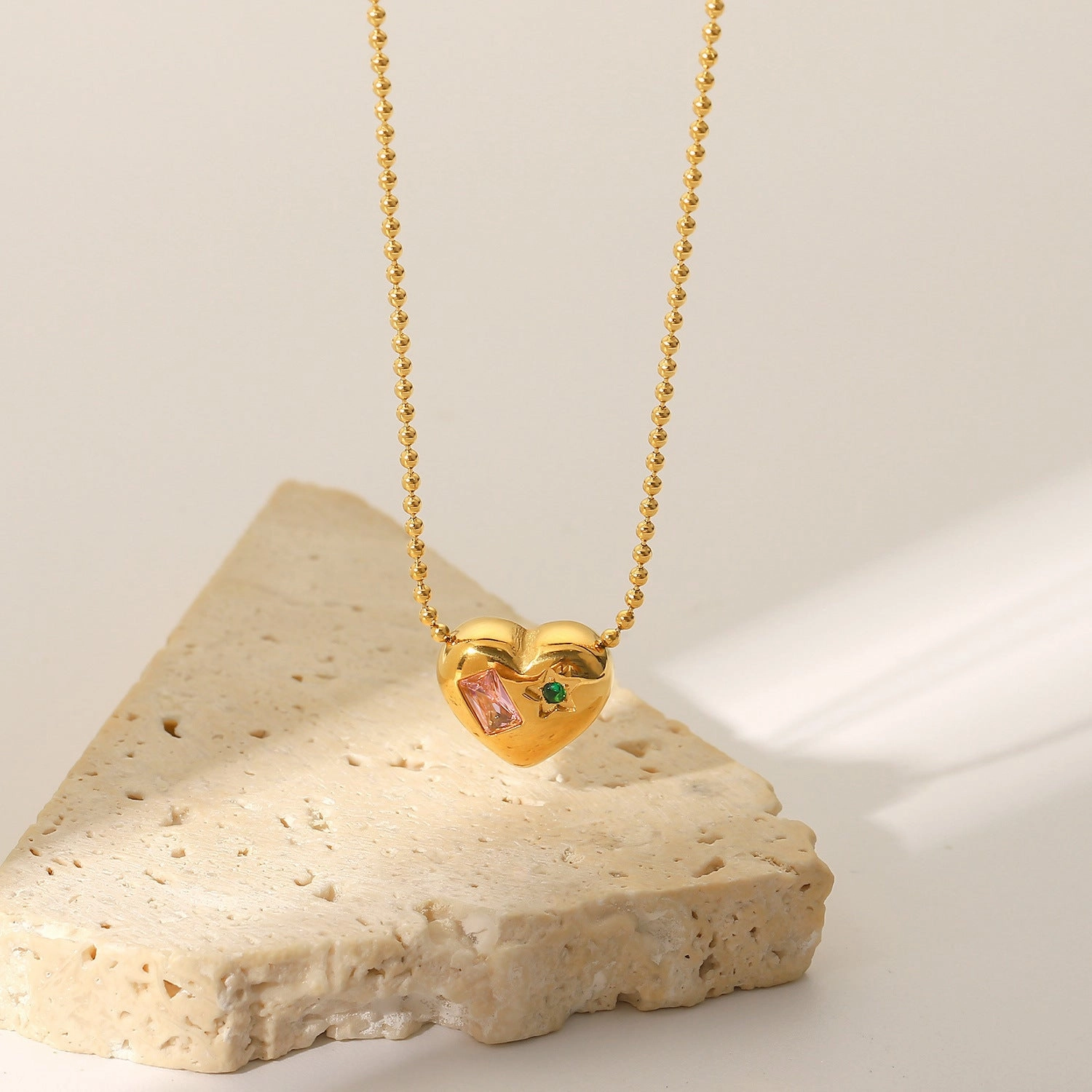 Wholesale Valentine's Day 18K Gold Ball Chain Inlaid with Zirconium Heart Shaped Necklace