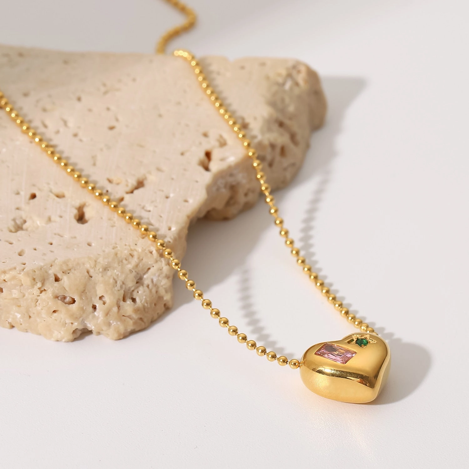 Wholesale Valentine's Day 18K Gold Ball Chain Inlaid with Zirconium Heart Shaped Necklace