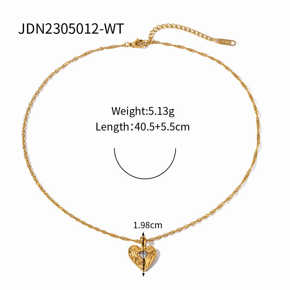 Wholesale Valentine's Day 18k Gold Stainless Steel Heart Hammered Zircon Necklace