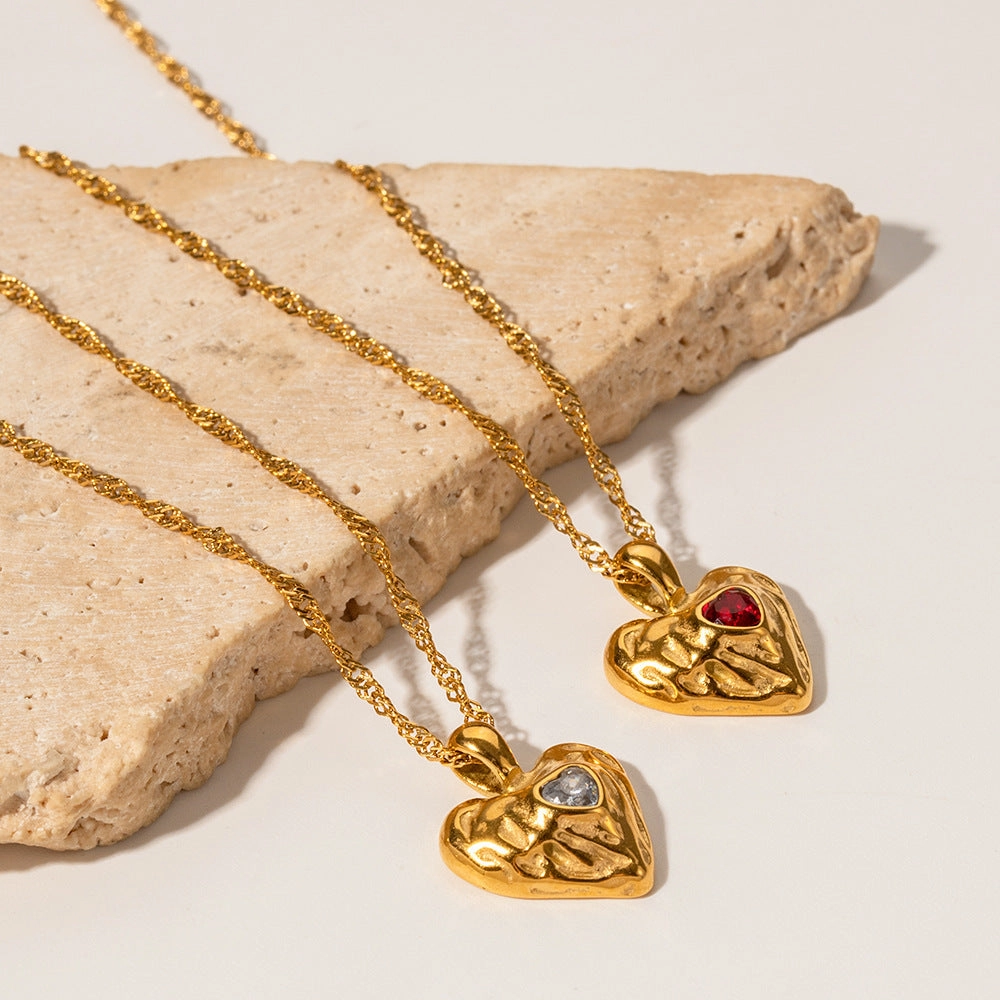 Wholesale Valentine's Day 18k Gold Stainless Steel Heart Hammered Zircon Necklace