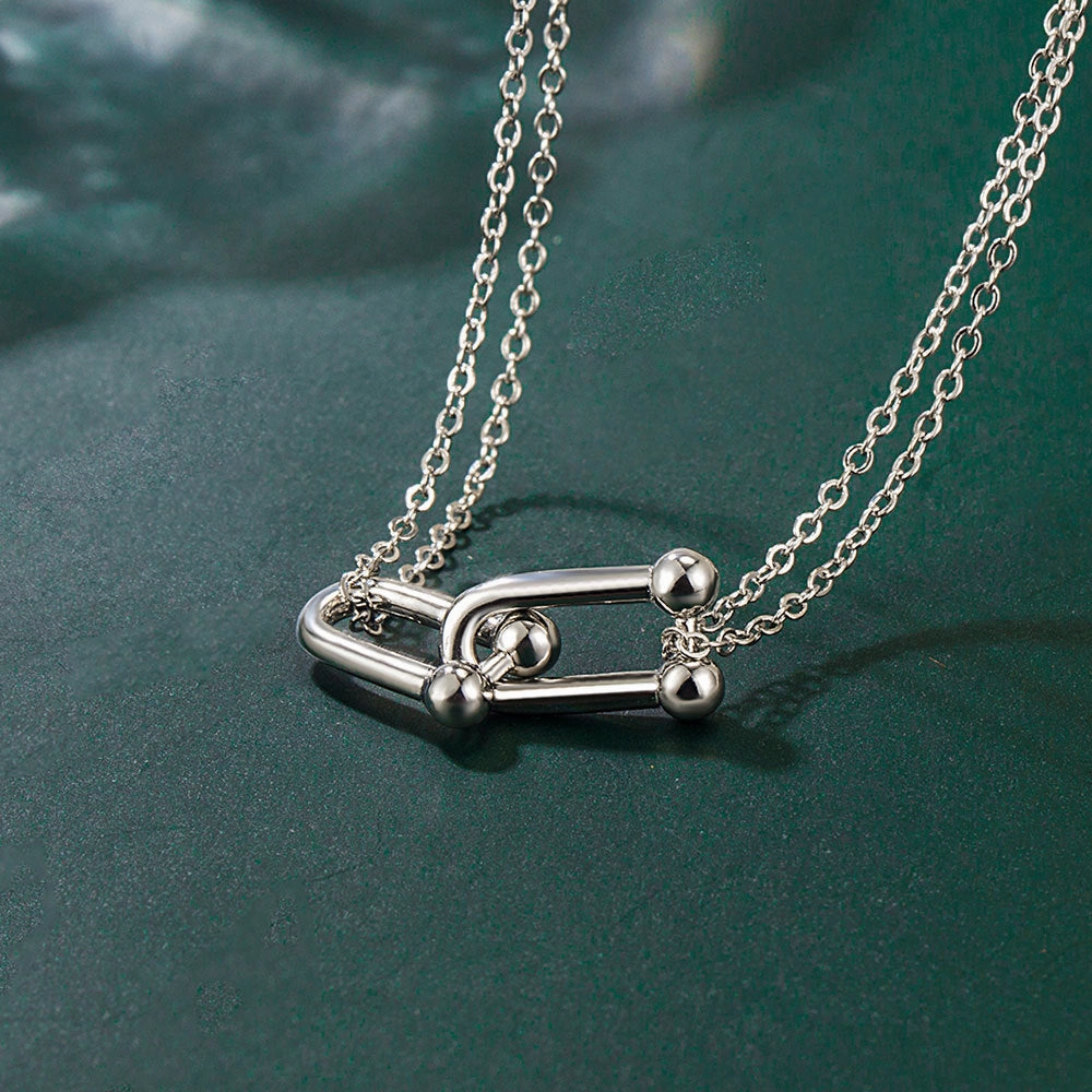 Wholesale Valentine's Day Double Ring Horseshoe Buckle Necklace
