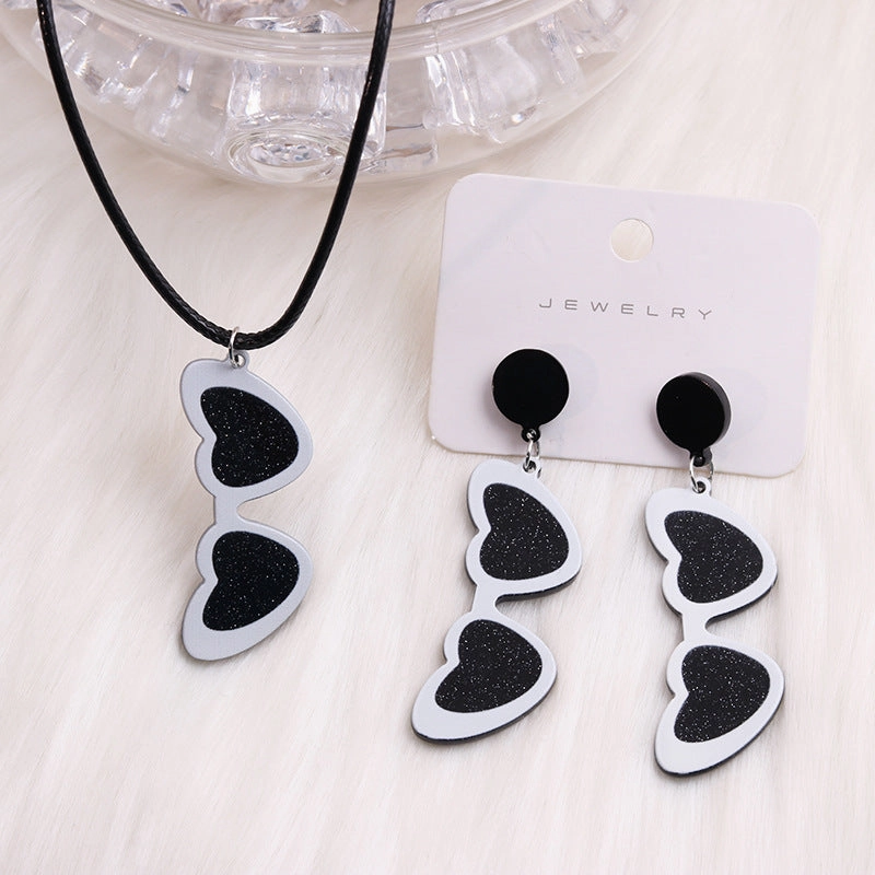 Wholesale Valentine's Day Love Sunglasses Autumn/Winter Simple Personalized Acrylic Set Earrings