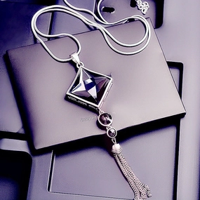 Wholesale Versatile Long Sweater Alloy Necklaces