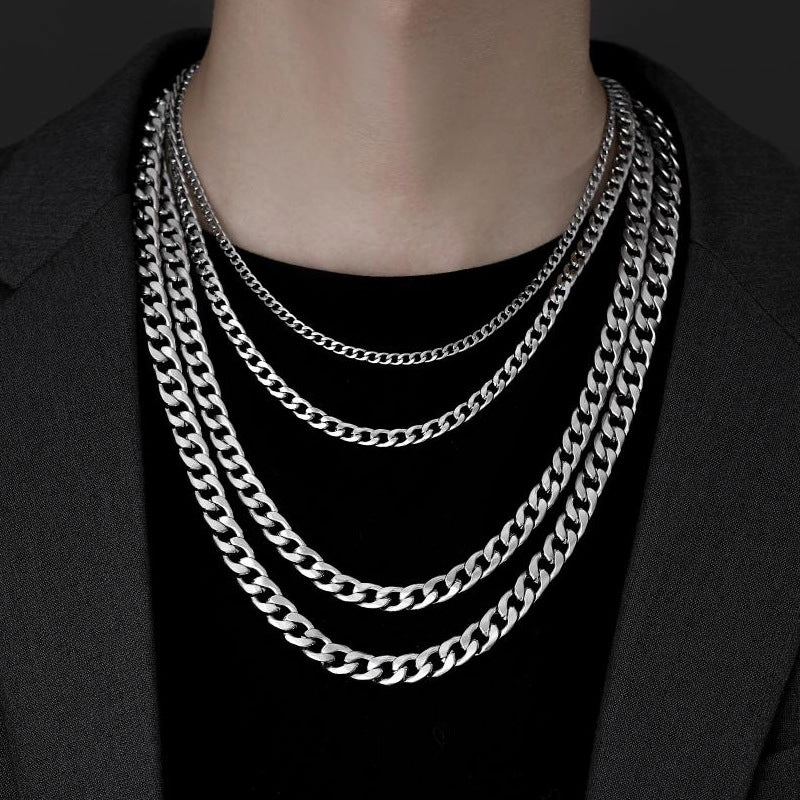Wholesale versatile necklaces, American men's collarbone chains, titanium steel Cuban chains