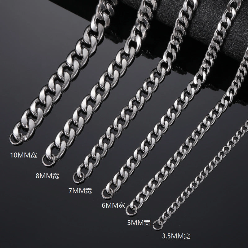 Wholesale versatile necklaces, American men's collarbone chains, titanium steel Cuban chains