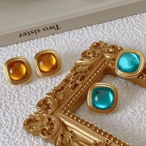 Wholesale Vintage Amber Resin Ear Studs