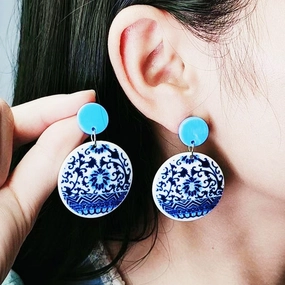 Wholesale Vintage Blue and White Porcelain Fragments Acrylic Earrings