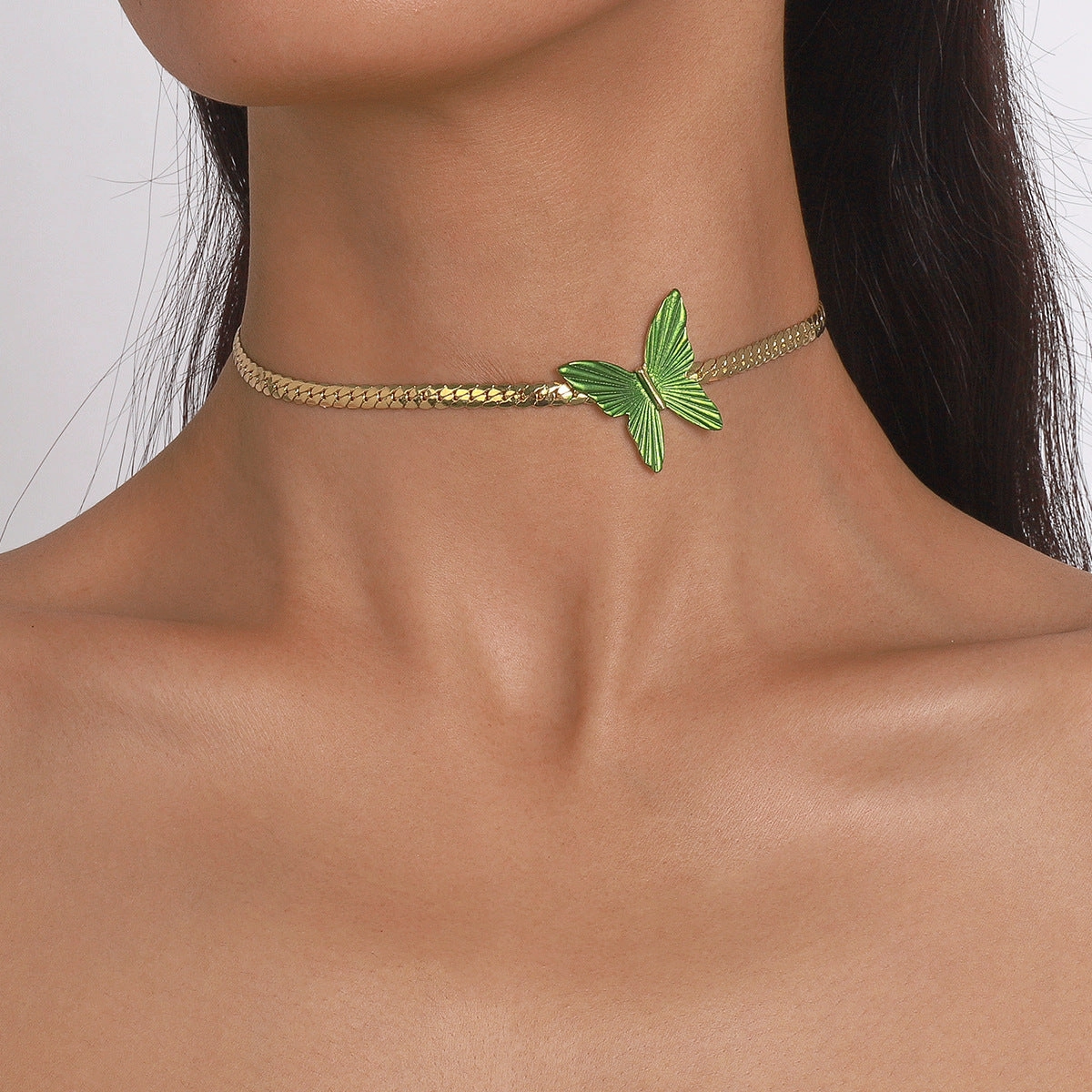 Wholesale Vintage Butterfly Alloy Necklace Clavicle Chain