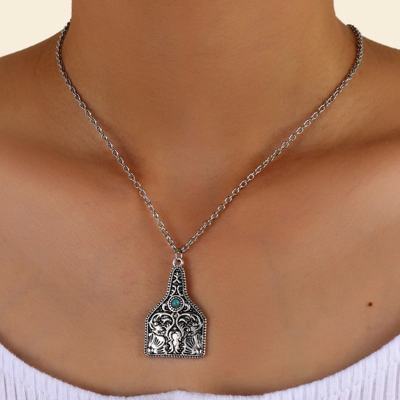 Wholesale Vintage Carved Turquoise Alloy Necklaces
